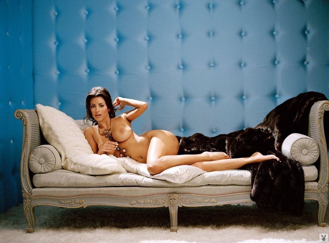 Kim Kardashian But It's Her Showing Off Her Amazing Tits #W10udC5b